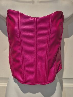 Jolie & Joy Fuchsia Metallic Faux Leather Strapless Corset Top w/boning. Sz. M